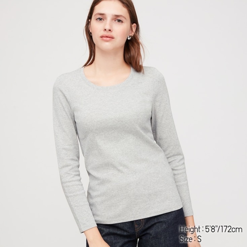 uniqlo crew neck shirt
